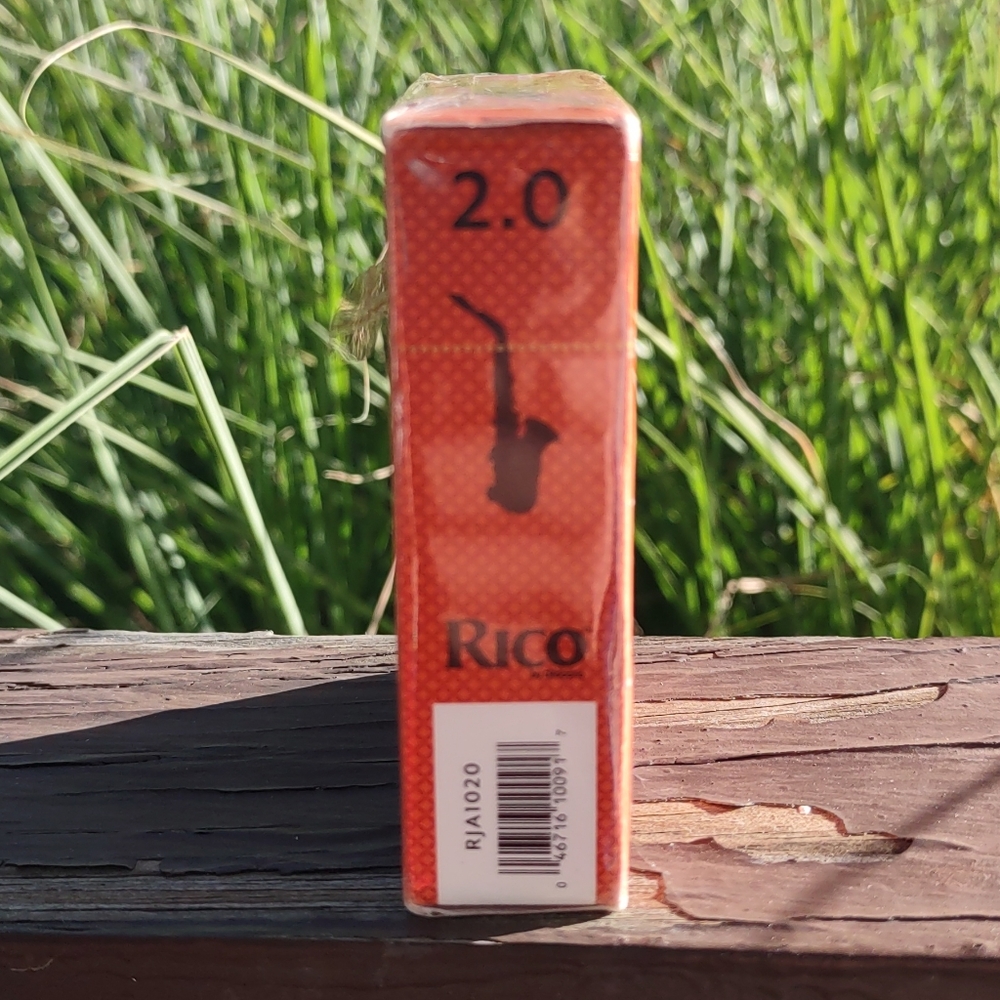 10 Pack Rico Alto Saxophone Unfiled Reeds Strength 2.5 RJA1025 NEW - Picture 8 of 9